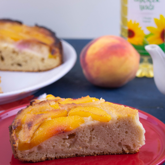 Karamelize Şeftalili Kek